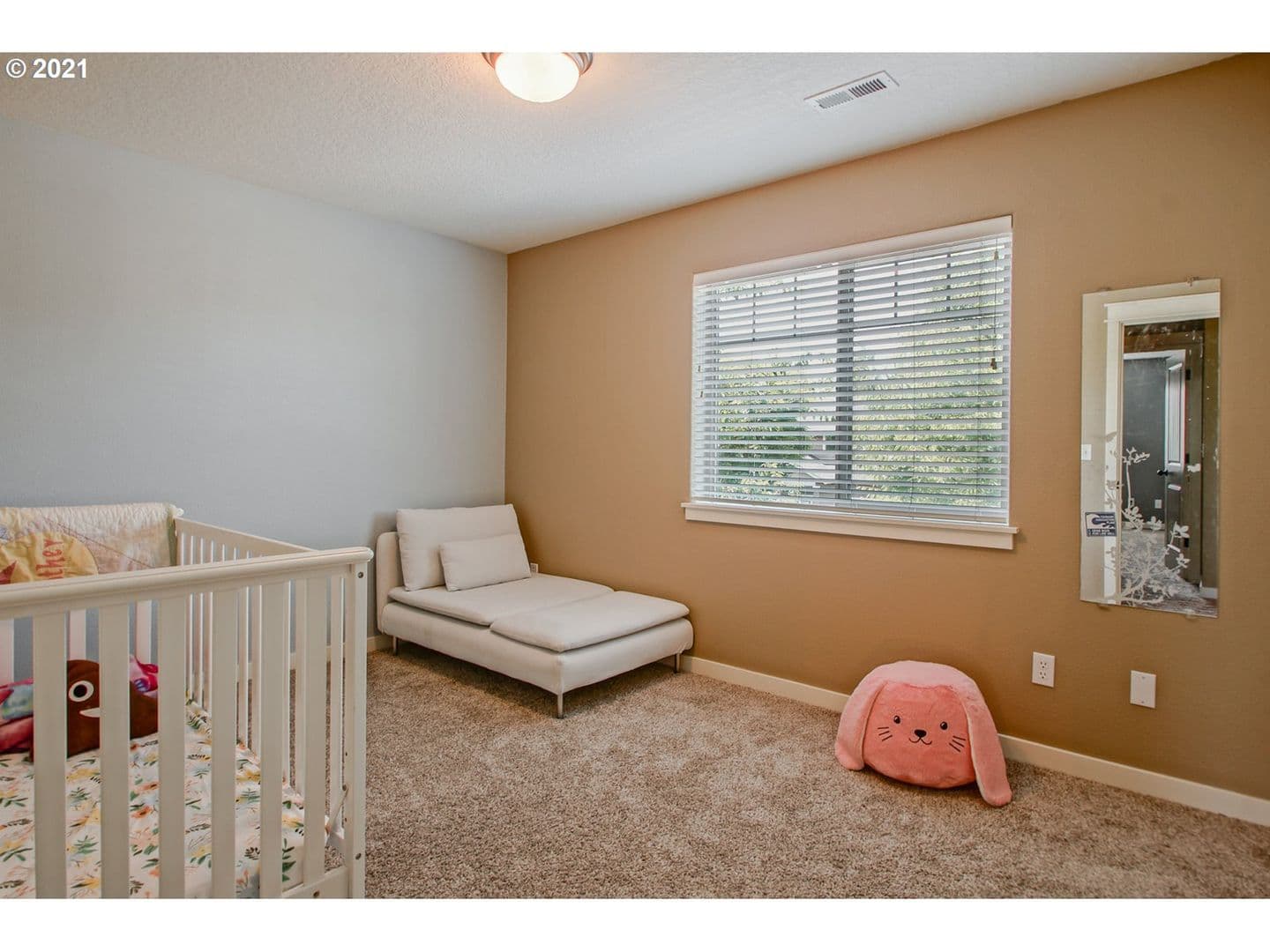 Newberg House: 568 Donna Drive
