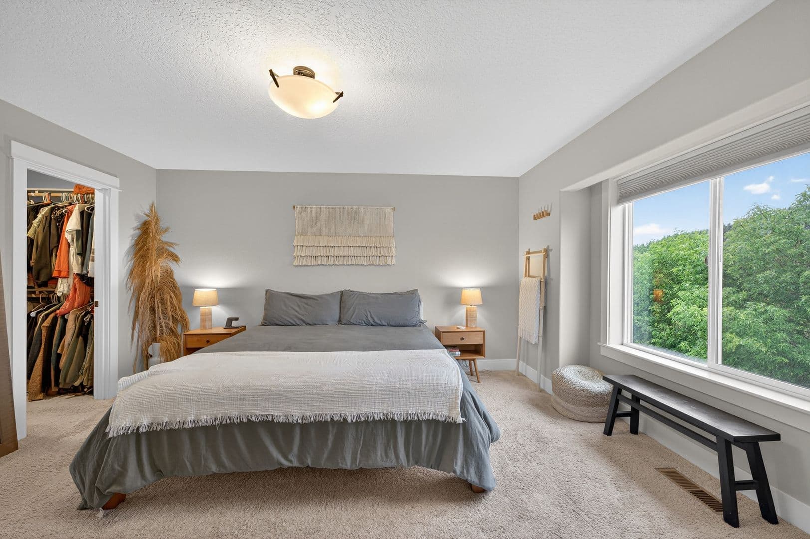 McMinnville House: 184 NW Brookside Street