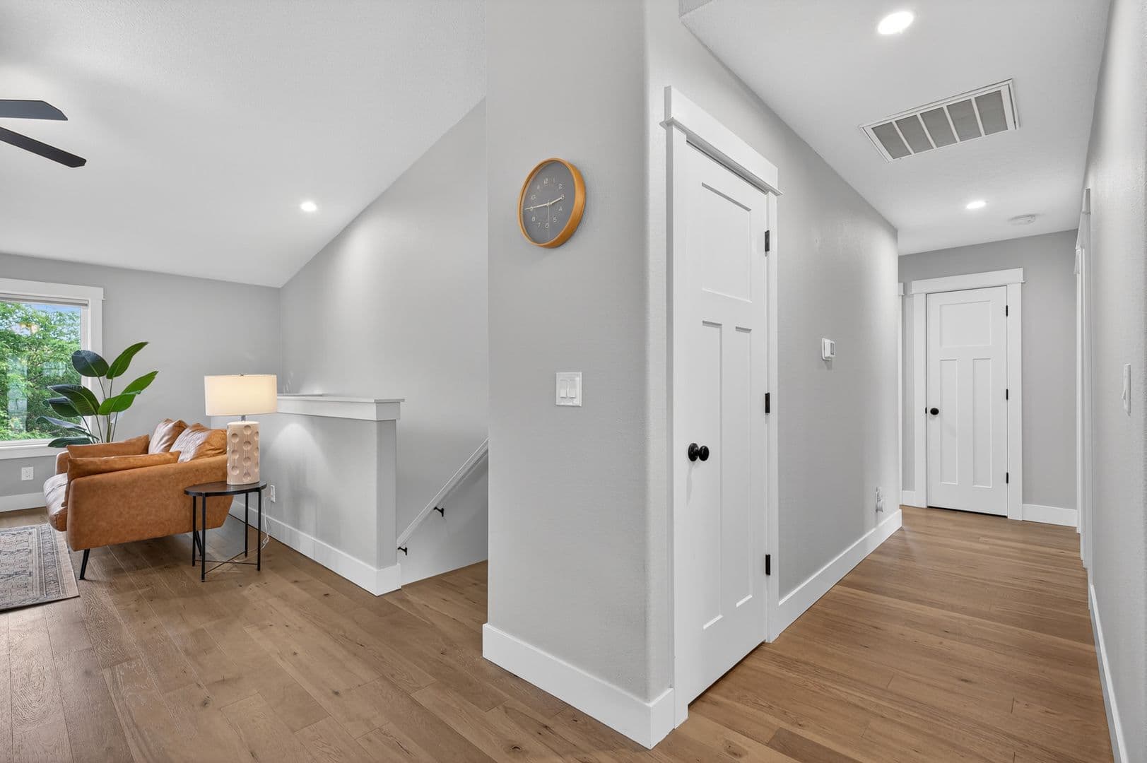 McMinnville House: 184 NW Brookside Street