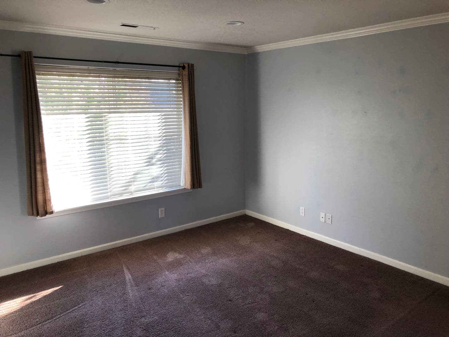 McMinnville House: 2687 NW Oakridge Drive