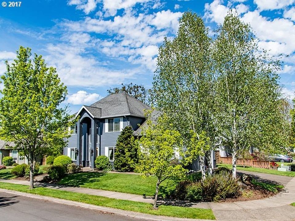 McMinnville House: 2687 NW Oakridge Drive