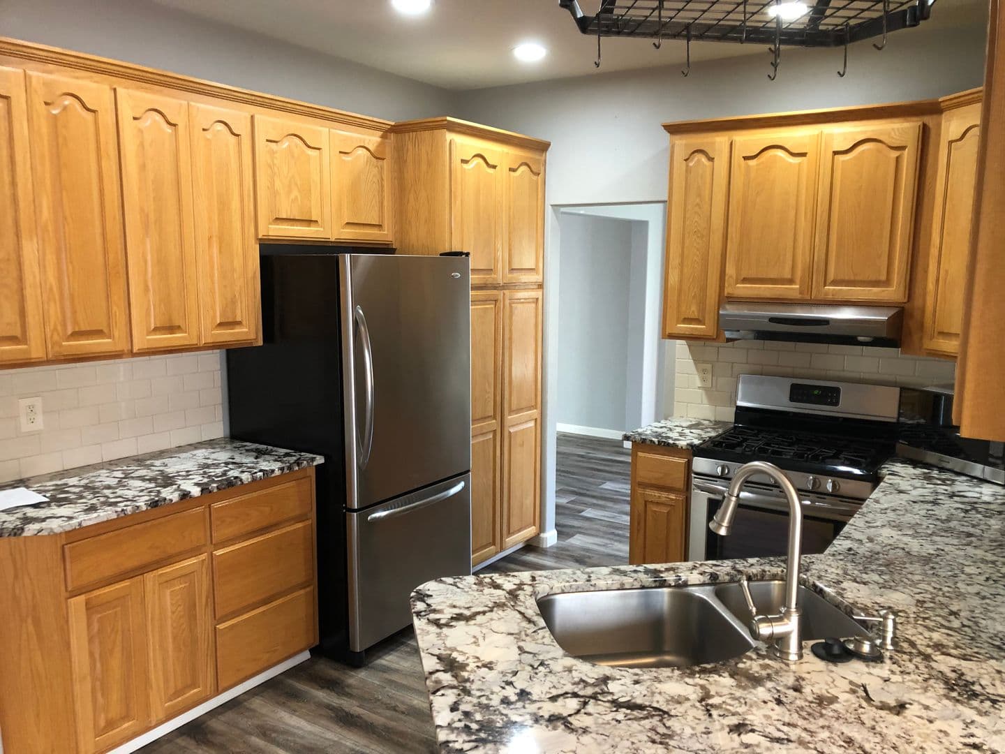 McMinnville House: 2687 NW Oakridge Drive