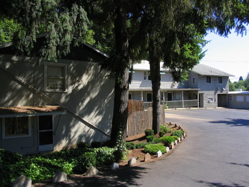 McMinnville House: 562 SE Davis Street