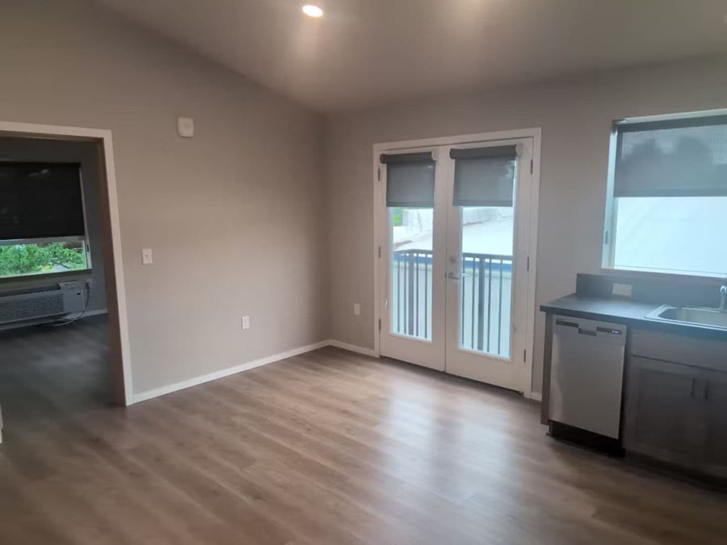 McMinnville Apartment: 110 SE Handley St.