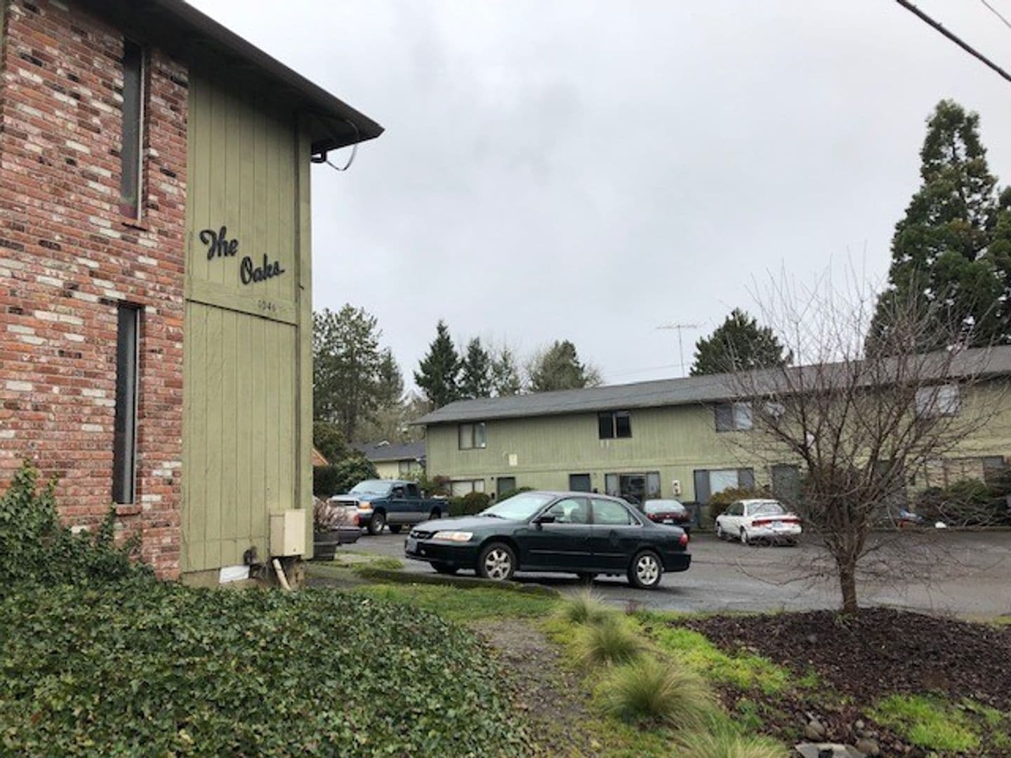 McMinnville Apartment: 1033 SE Ford St