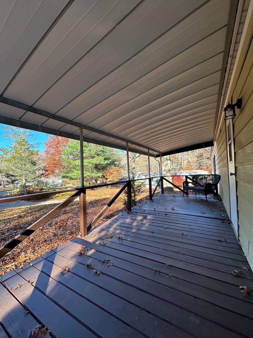 Charlestown Apartment: 5407 Post Rd
