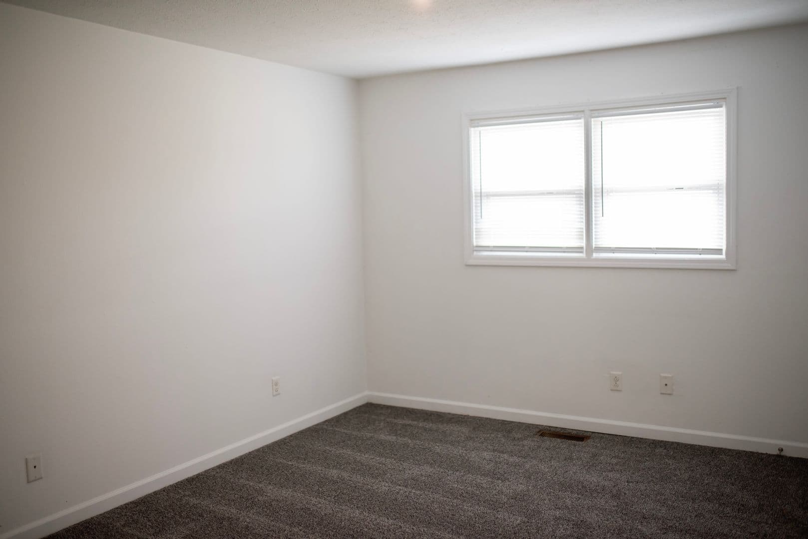 Paducah Apartment: Jason Drive