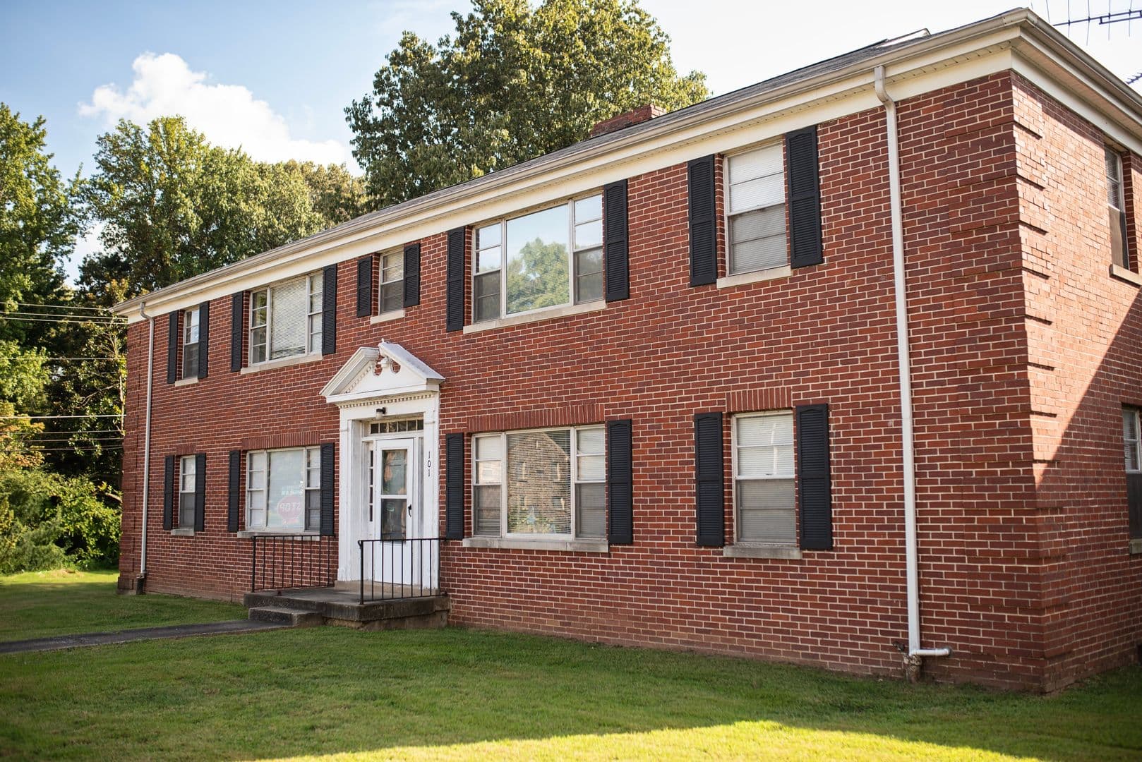 Paducah Apartment: 3501 Buckner Lane