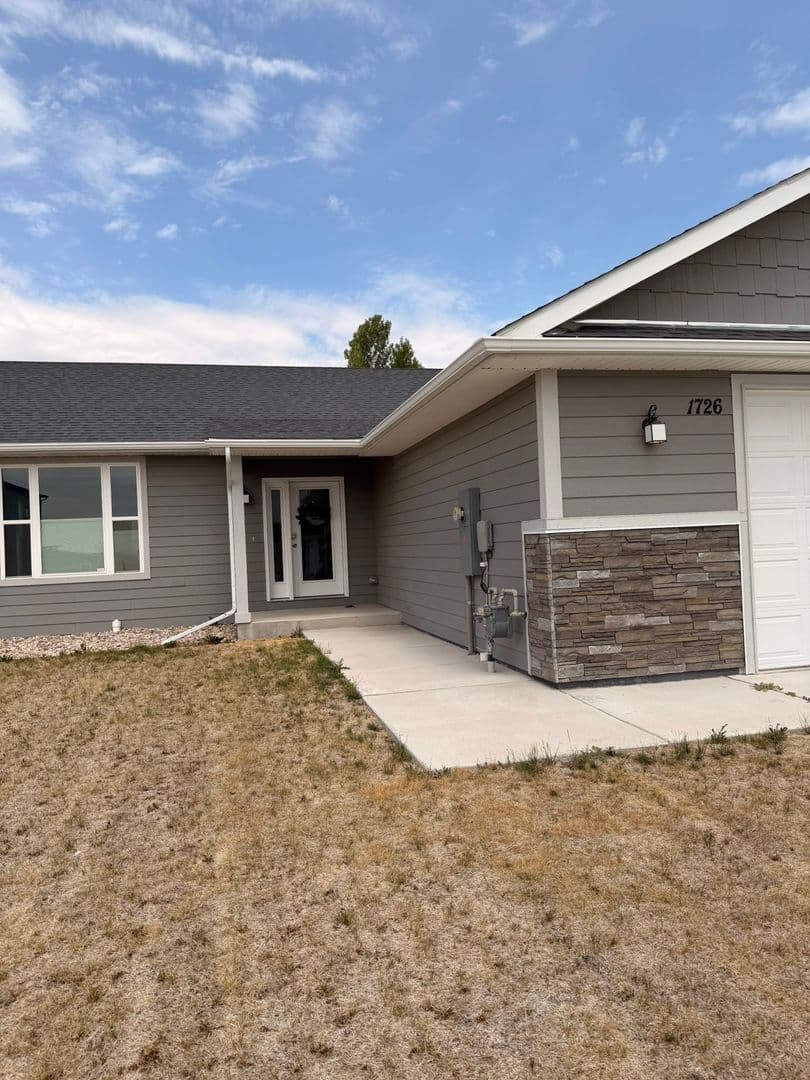 Cheyenne House: 1726 Kade Court