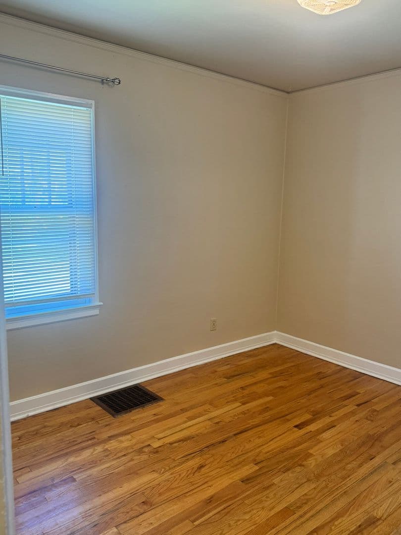 Cheyenne Apartment: 1504 East 19th Street
