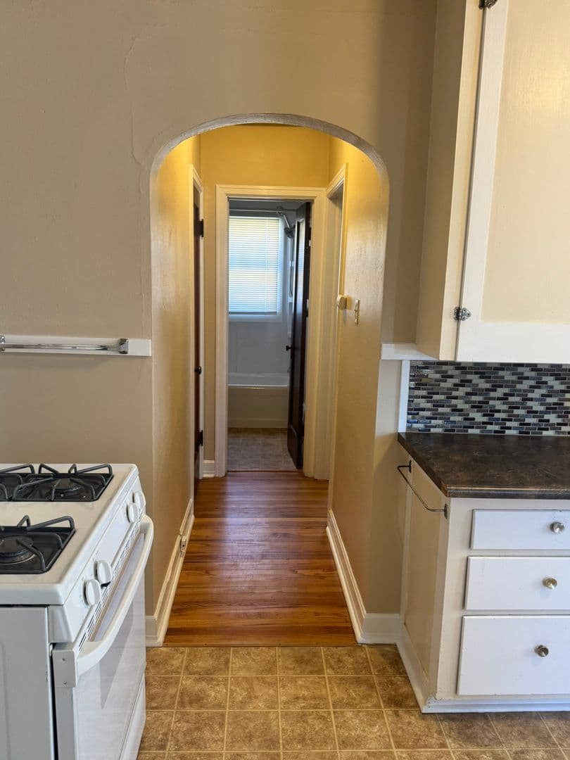 Cheyenne Apartment: 1504 East 19th Street