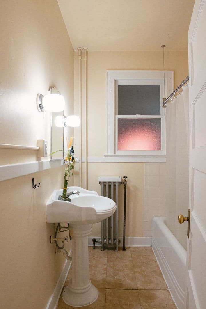 Cheyenne Apartment: 808 East 18th Street