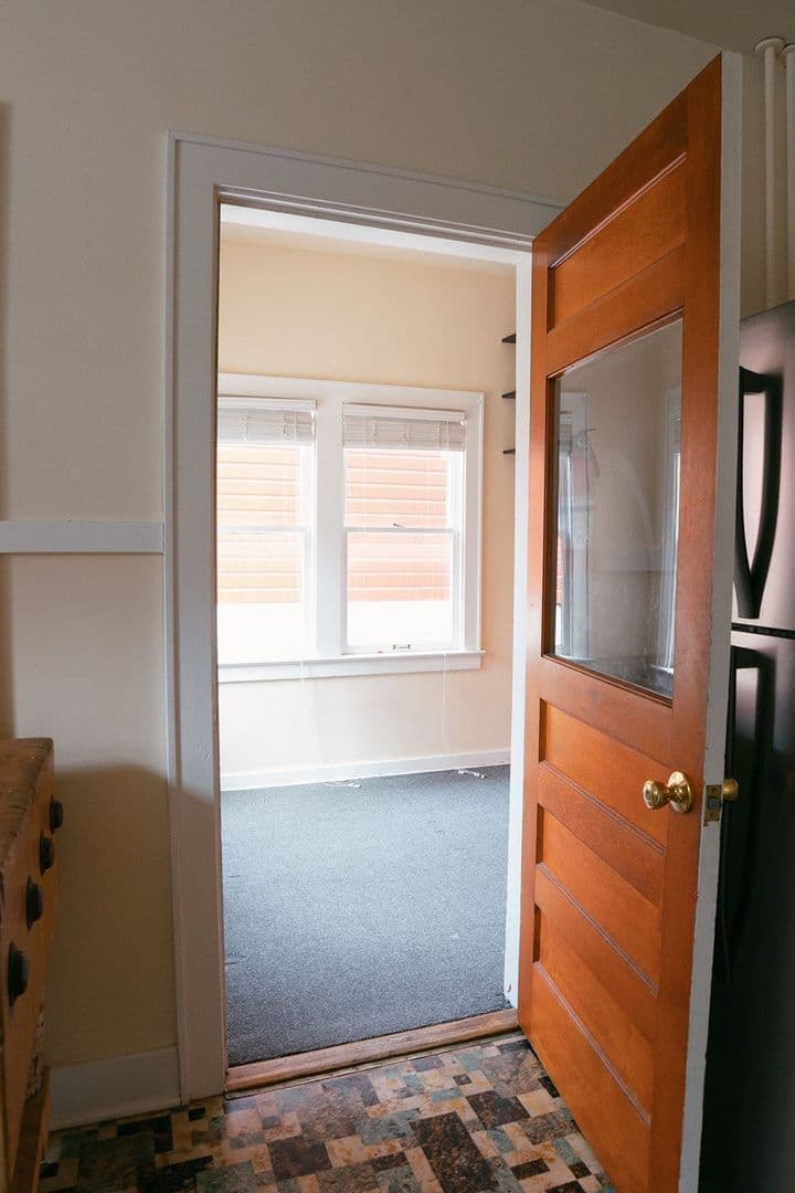 Cheyenne Apartment: 808 East 18th Street