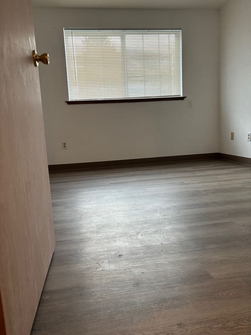 Marysville Apartment: 7015 47th Ave NE