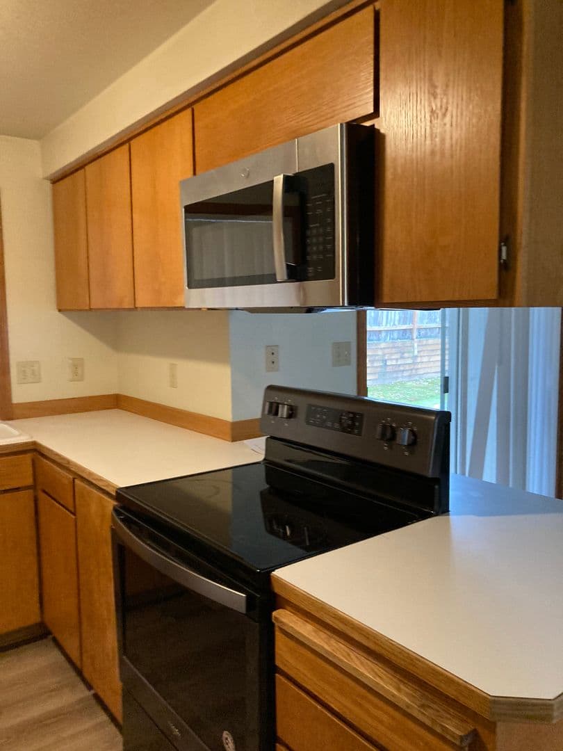 Arlington Apartment: 7001 Woodlands Way