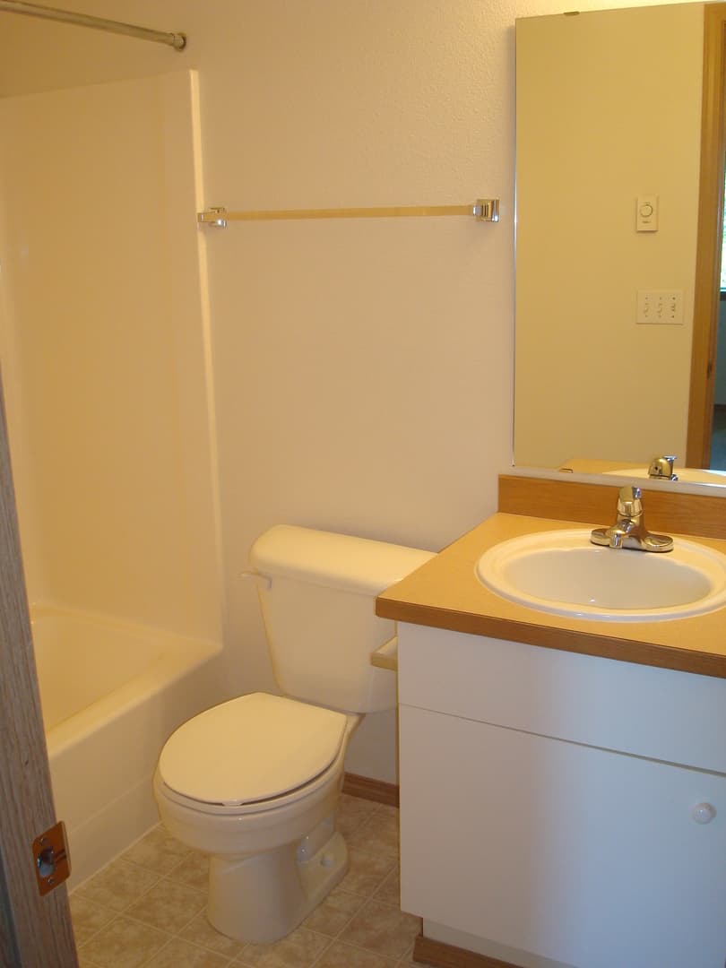 Marysville Apartment: 8304-8308 47th Ave NE