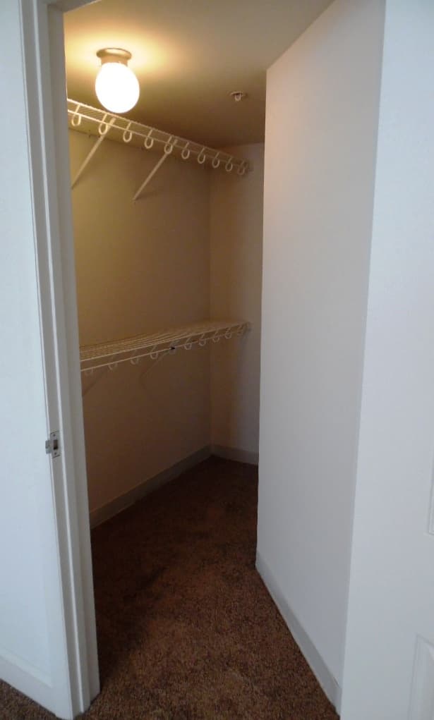 Richmond Apartment: 515 West Franklin Street