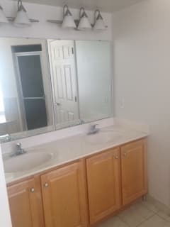 Richmond Apartment: 515 West Franklin Street