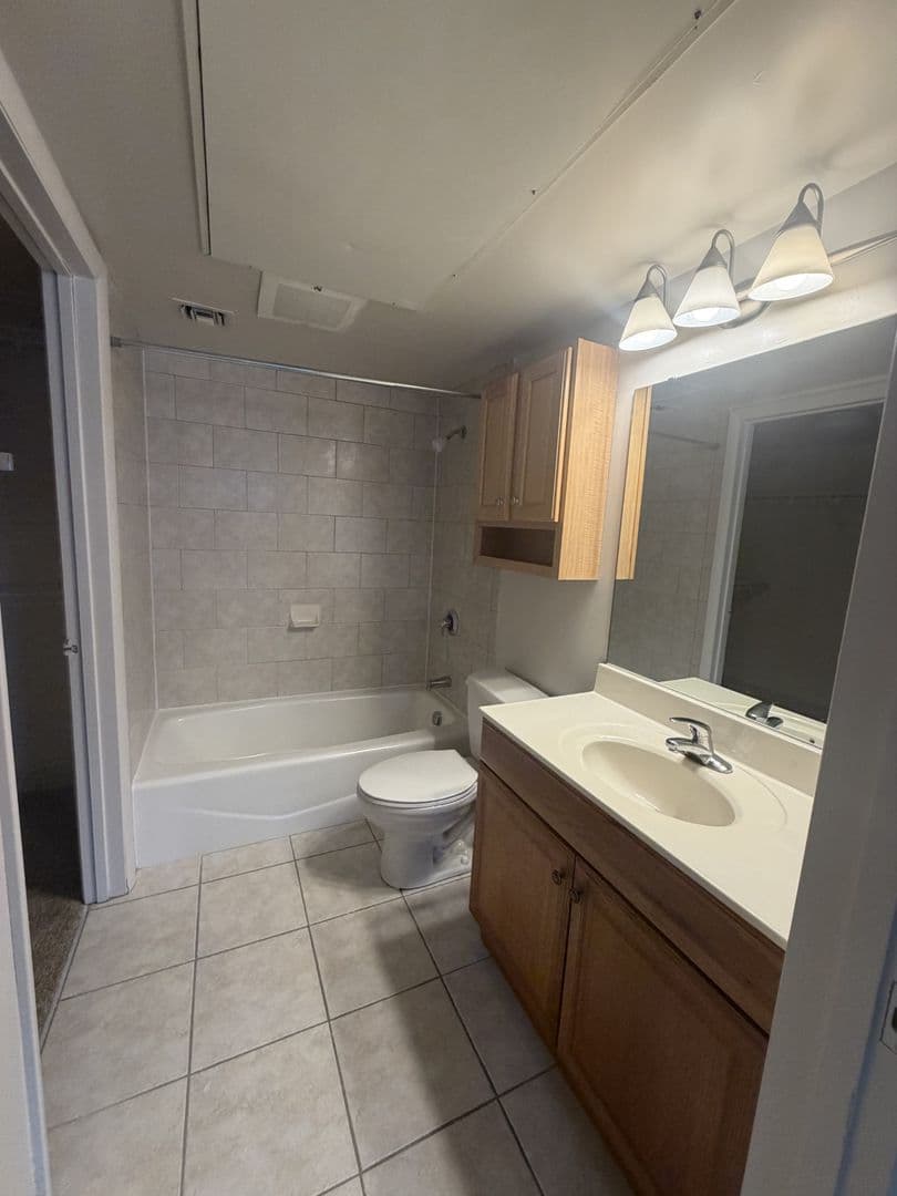 Richmond Apartment: 515 West Franklin Street