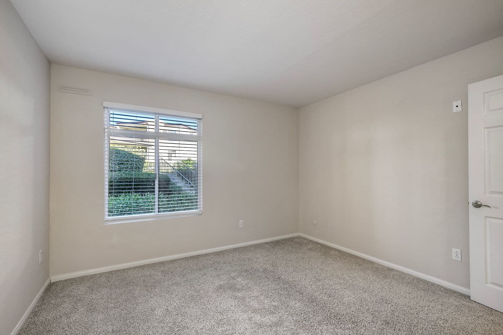 Oceanside House: 432 Edgehill Lane