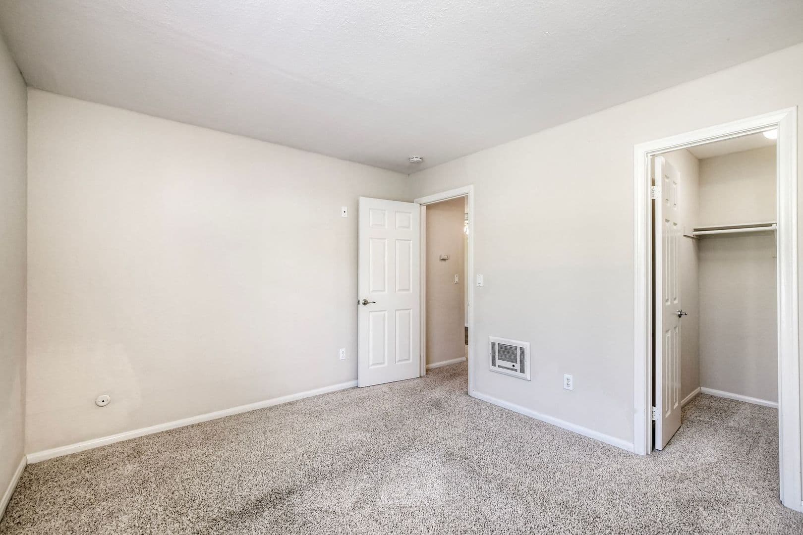 Oceanside House: 432 Edgehill Lane