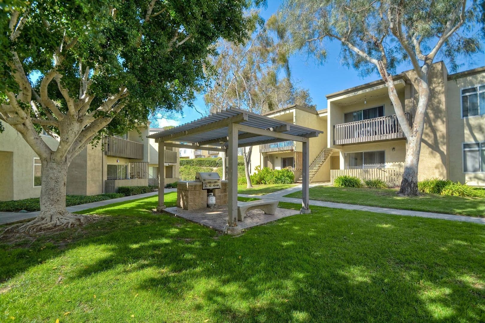 Oceanside House: 432 Edgehill Lane