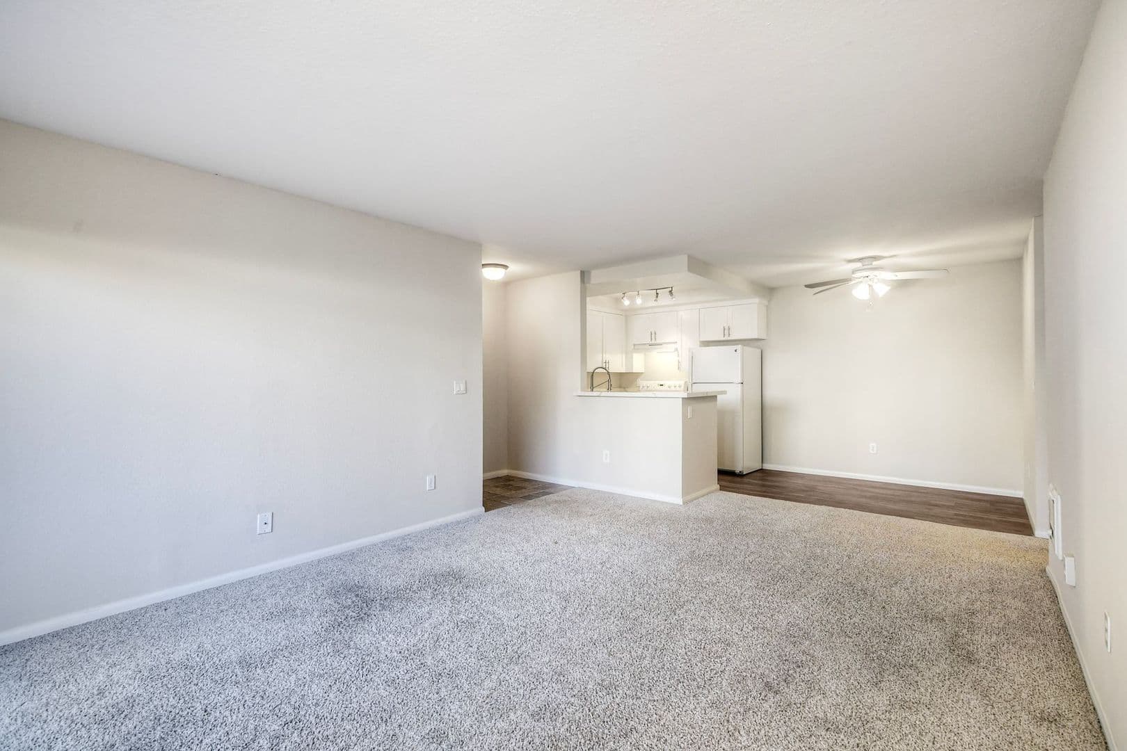 Oceanside House: 432 Edgehill Lane