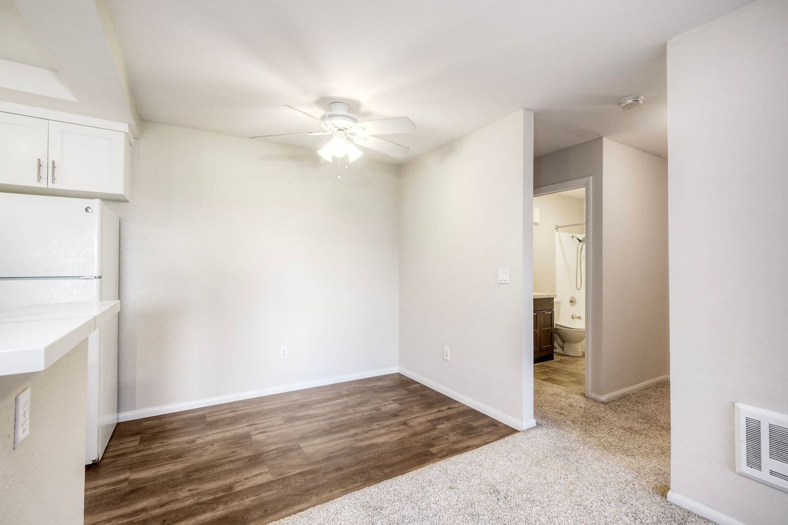Oceanside House: 432 Edgehill Lane