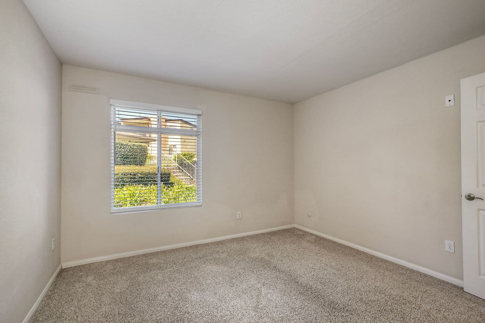 Oceanside House: 432 Edgehill Lane
