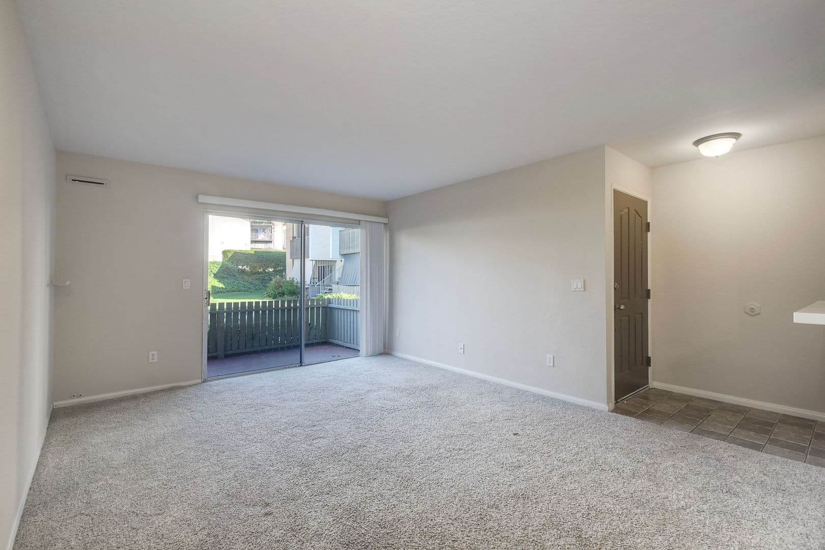 Oceanside House: 432 Edgehill Lane
