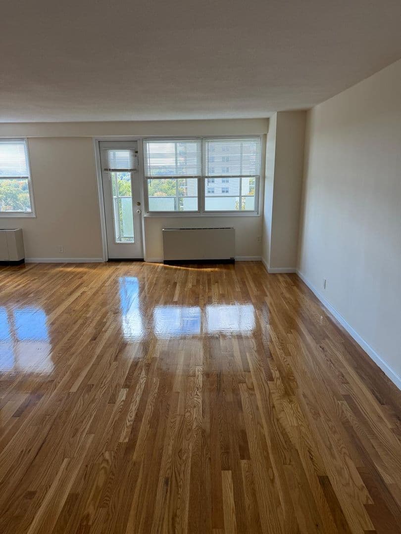 Bridgeport Apartment: 2600 Park Ave