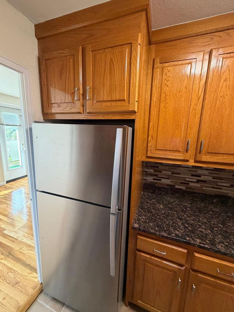Bridgeport Apartment: 2600 Park Ave