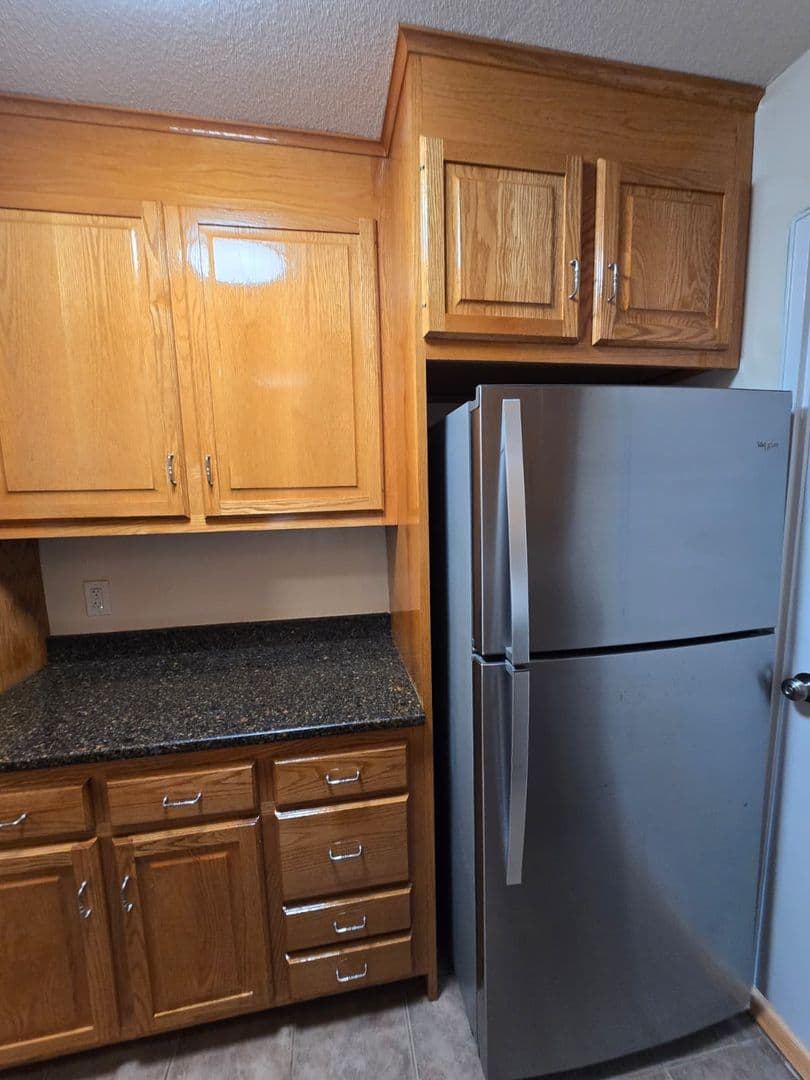Bridgeport Apartment: 2600 Park Ave
