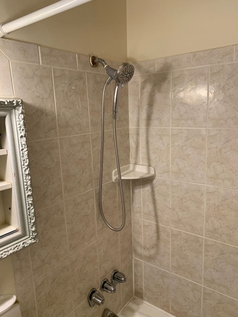 Bridgeport Apartment: 2600 Park Ave