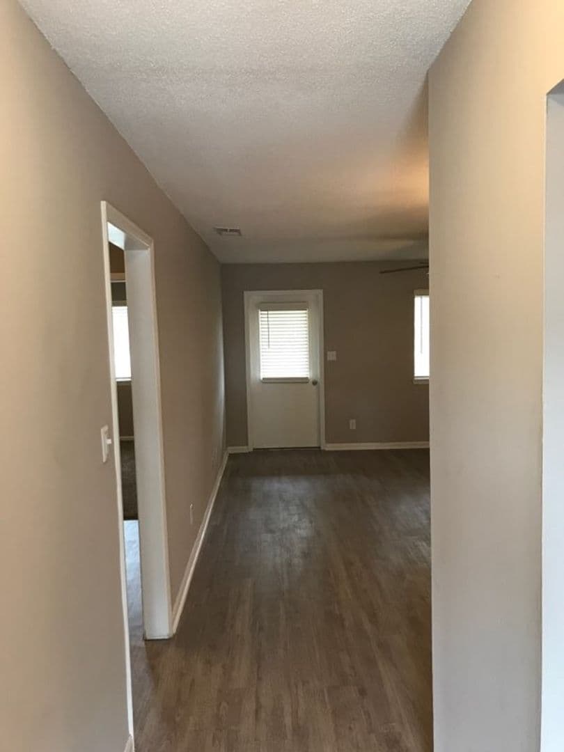 Moultrie Apartment: 517 26th Avenue SE