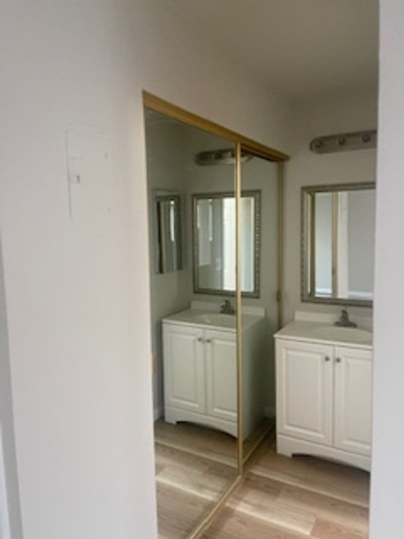 San Clemente Apartment: 101 W. Marquita