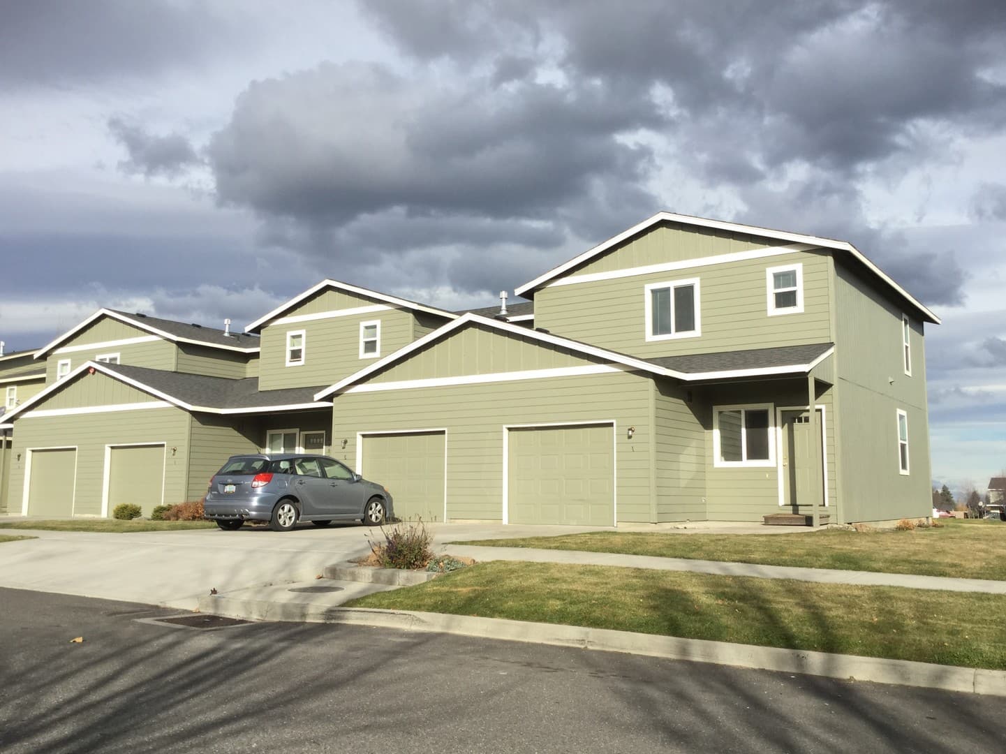 Bend Apartment: 20058 Beth Ave.