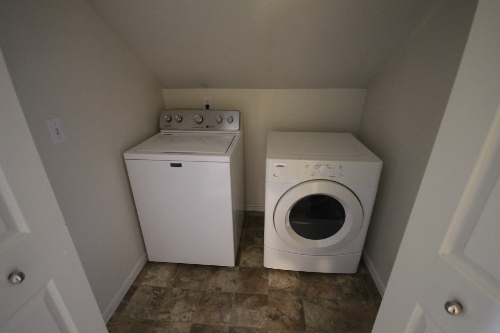 Bend Apartment: 1230 & 1232 NW Ogden Ave.