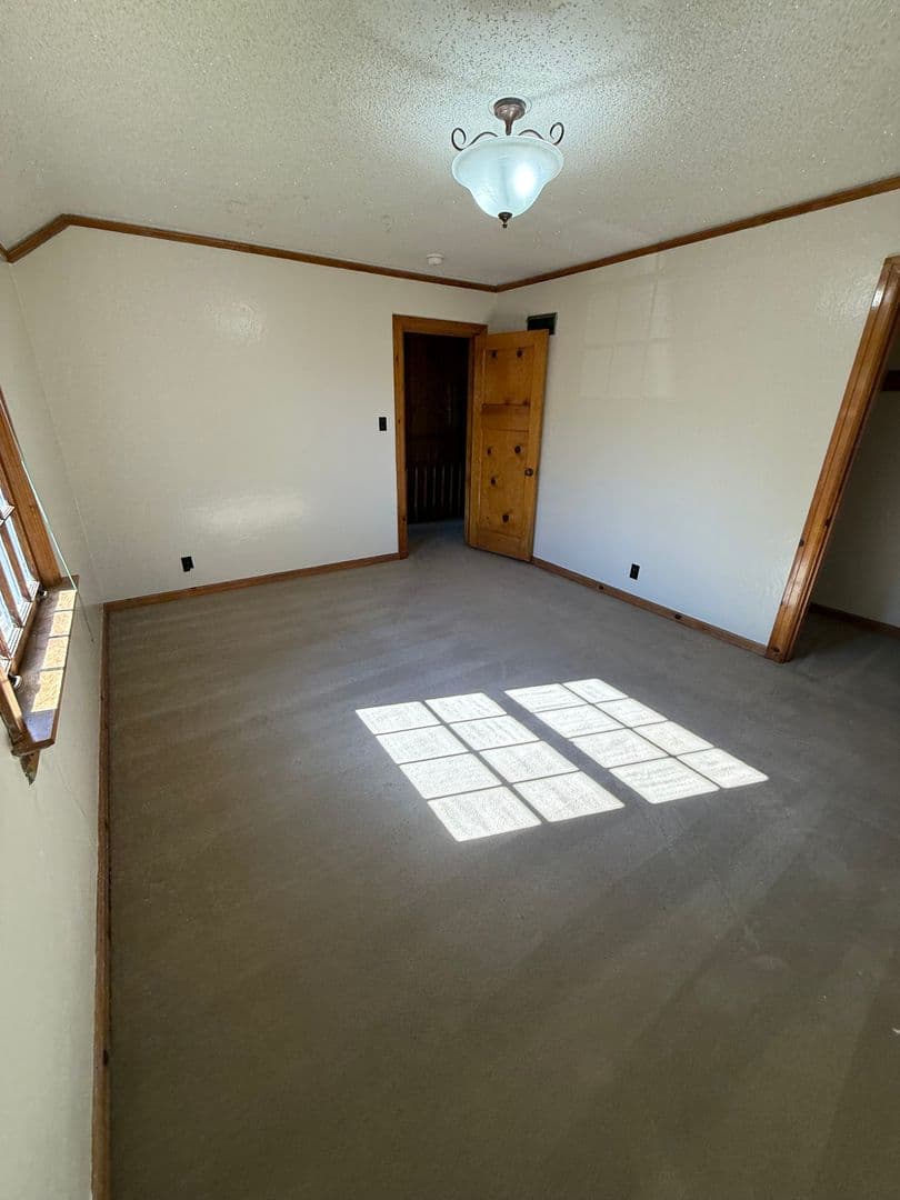 Bend House: 525 NW Broadway
