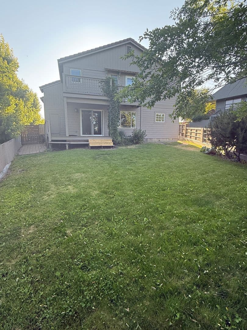 Bend Apartment: 931 NW Carlon Ave.