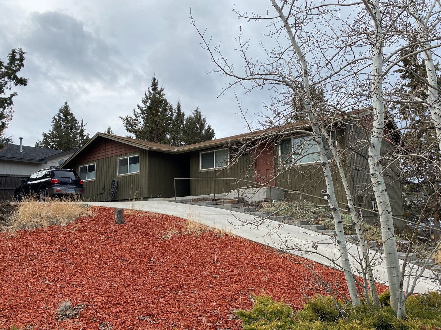 Bend Apartment: 1205 NE Ross Rd