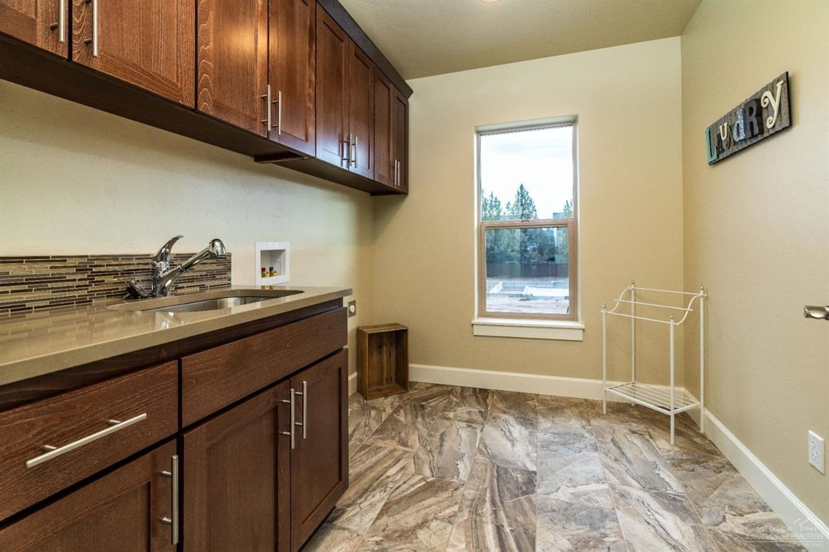 Bend House: 20605 SE Slate Ave.