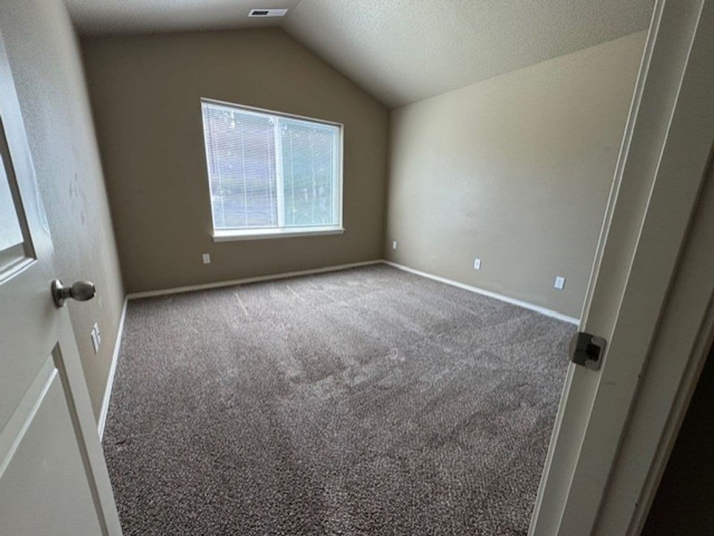 Bend Apartment: 471 SW Garfield