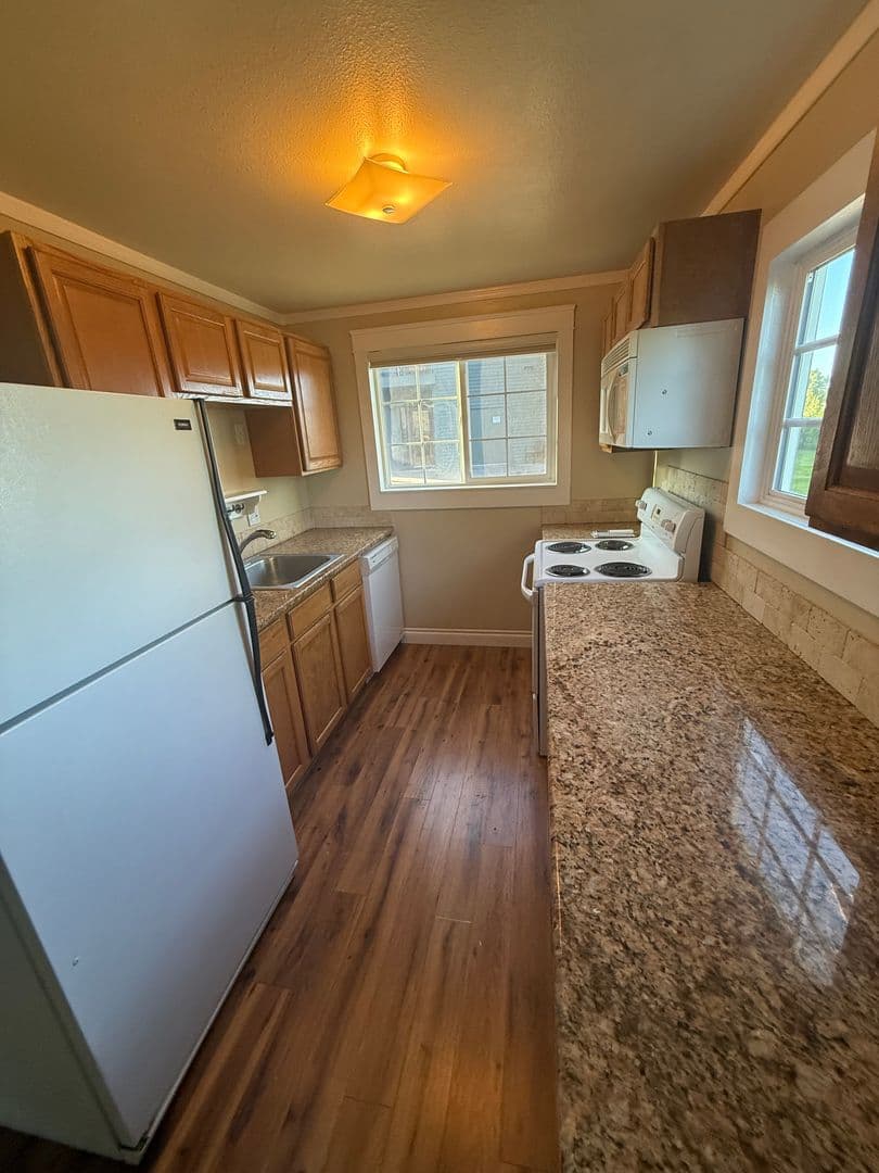 Bend Apartment: 931 NW Carlon Ave.