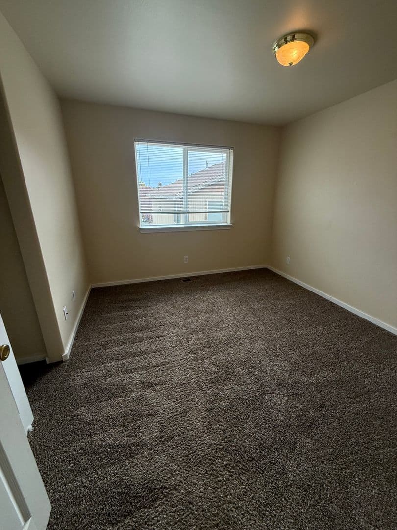 Bend Apartment: 20068 SW Doanna Way