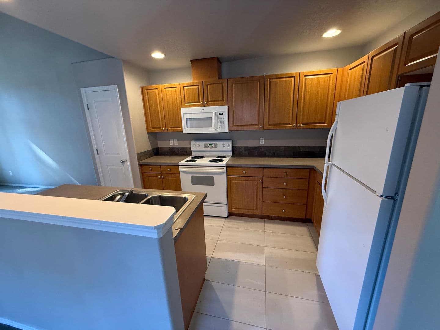 Bend Apartment: 423 SW Garfield