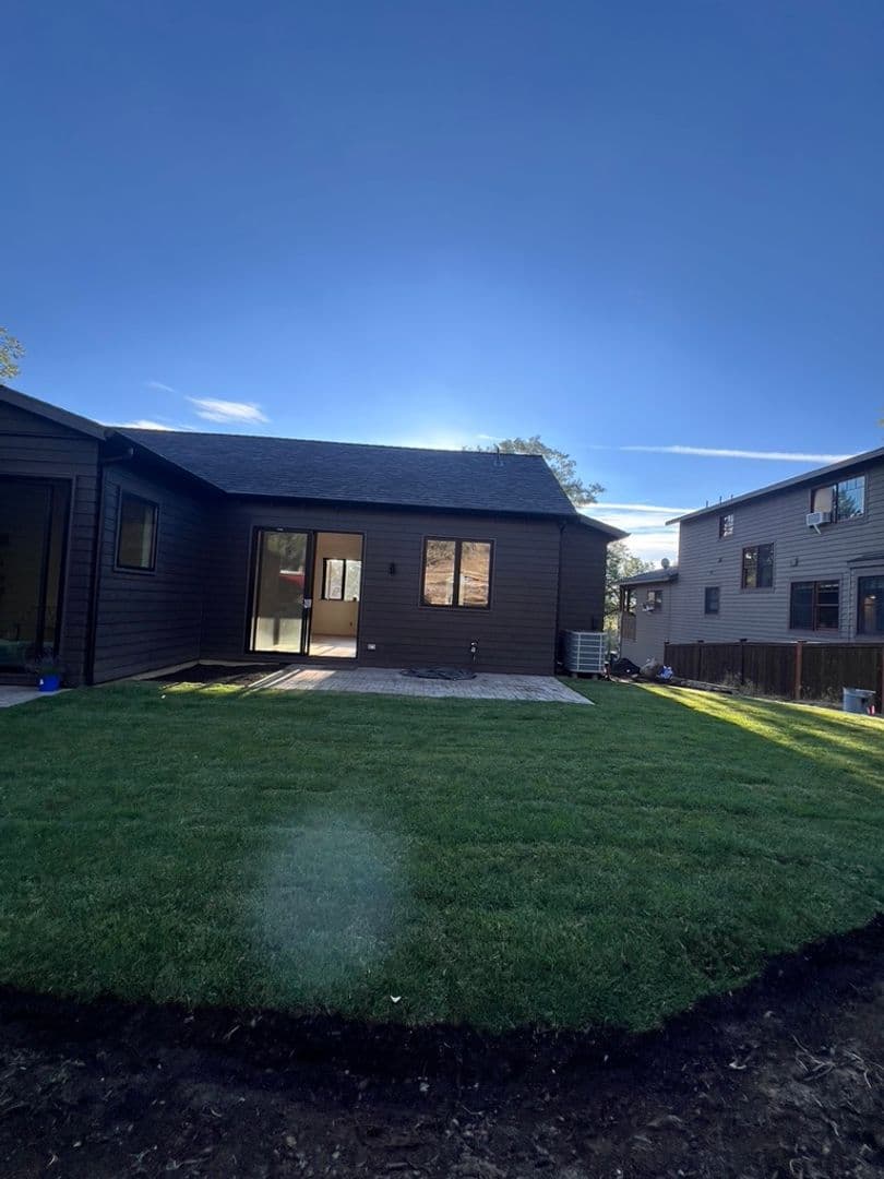 Bend House: 2111 NW Awbrey Rd - 1