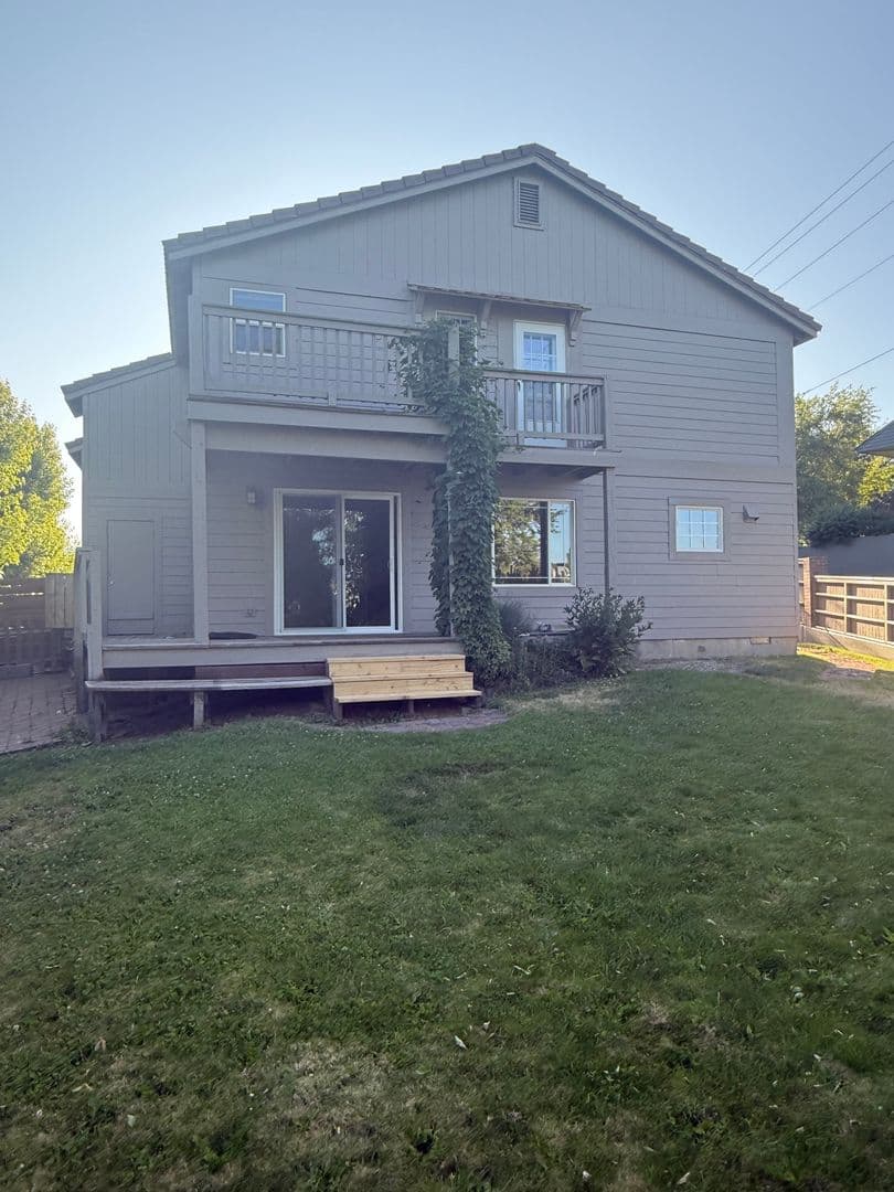 Bend Apartment: 931 NW Carlon Ave.