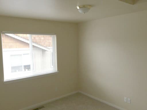 Bend Apartment: 20068 SW Doanna Way