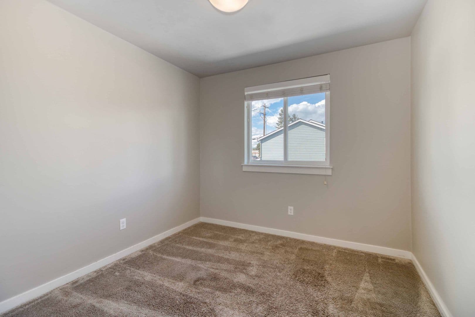Bend Townhome: 61618 SE Depot Loop